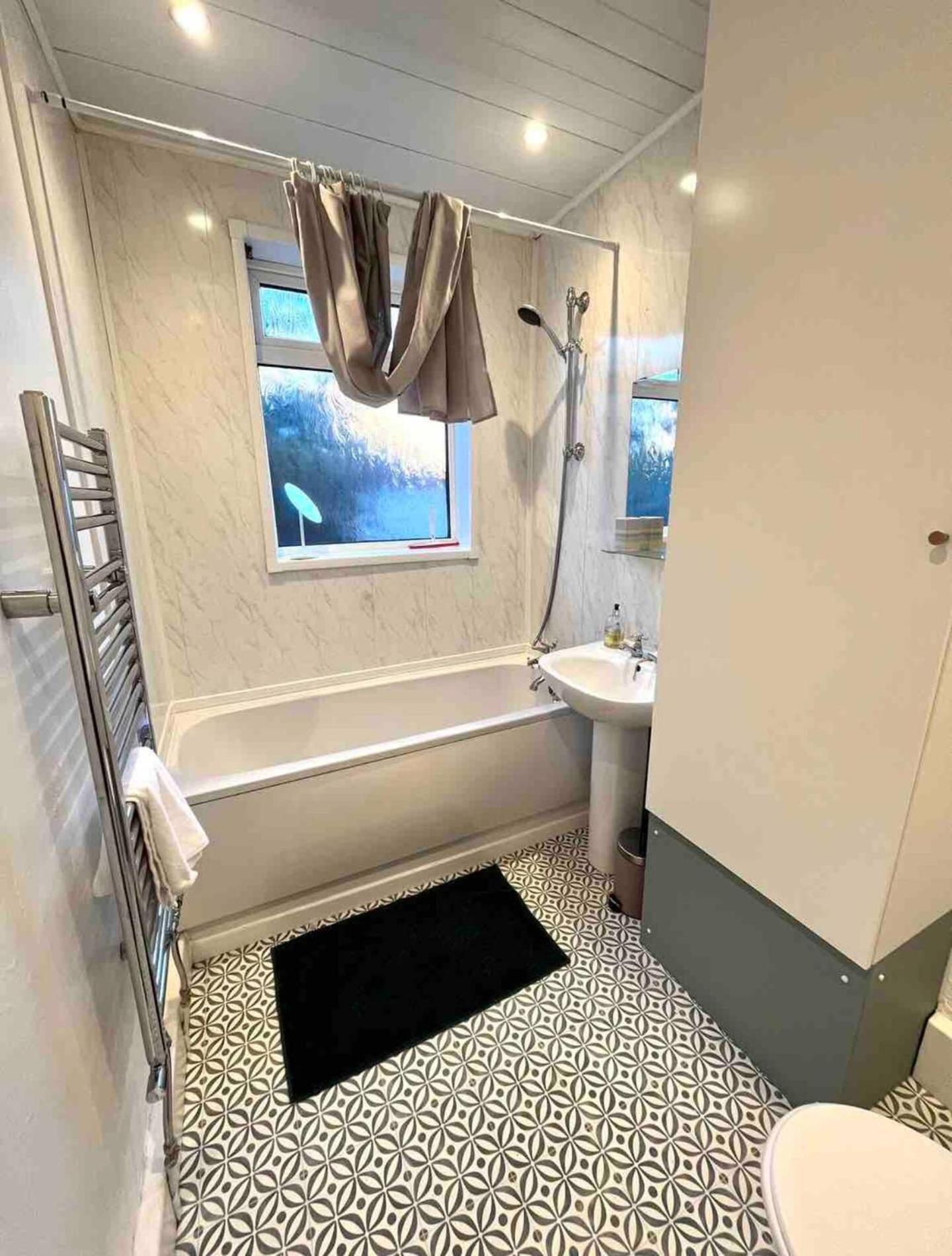 Gorgeous Spacious 2 Bedroom Home 10 Mins To City Gateshead Kültér fotó